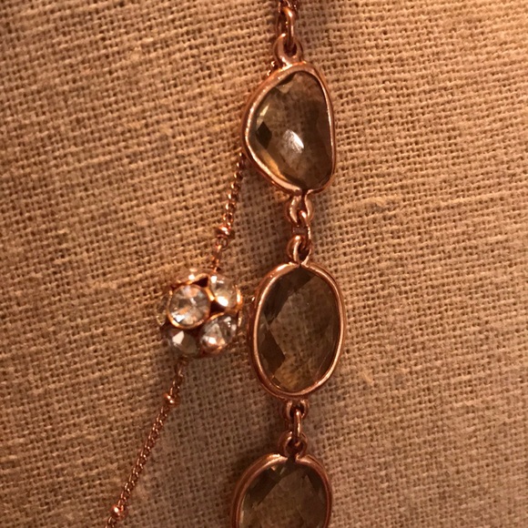 Stella & Dot Rose gold and pearl necklace - Picture 2 of 4